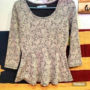 Maurices size small elegant quarter sleeve blouse